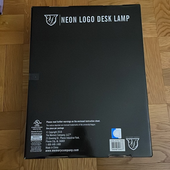 Stanford University Cardinal Neon Logo Desk Lamp by Memory Company New in Box - Picture 2 of 2